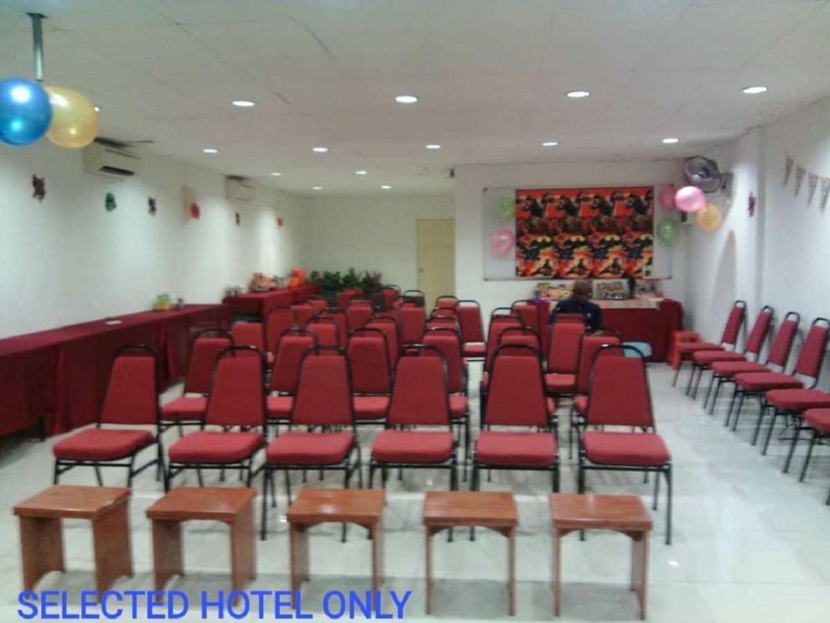 Sun Inns Hotel Cheras - Balakong Екстериор снимка
